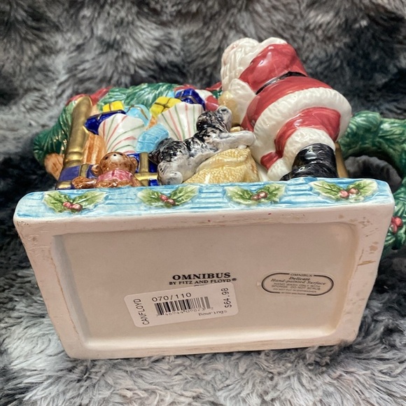 Vtg Fitz & Floyd 32oz Teapot
Santa Fireplace - Picture 11 of 16